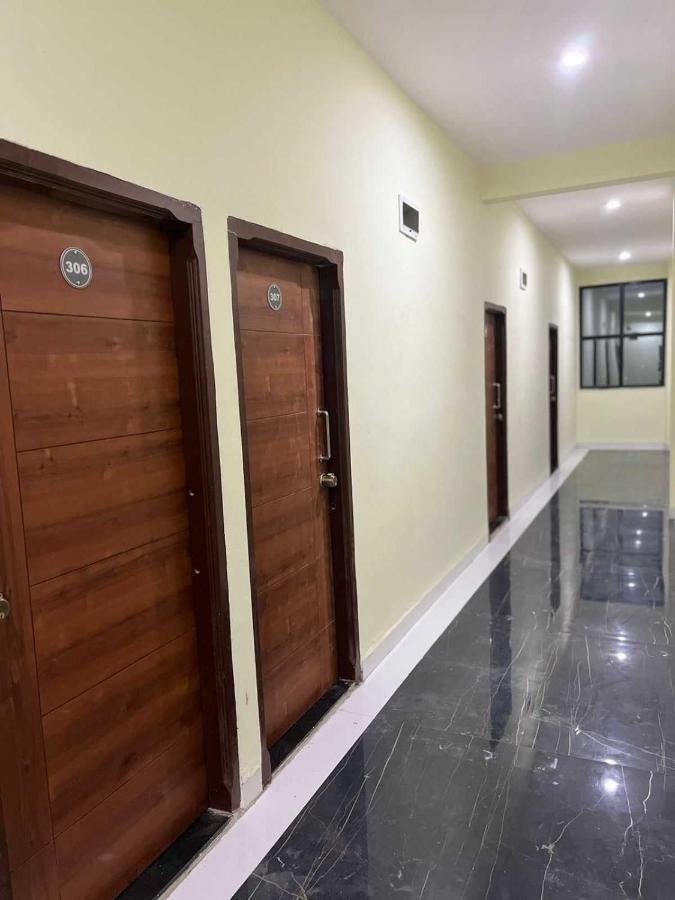Hotel O Pravin Executive Gangapur  Kültér fotó