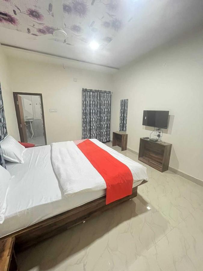 Hotel O Pravin Executive Gangapur  Kültér fotó