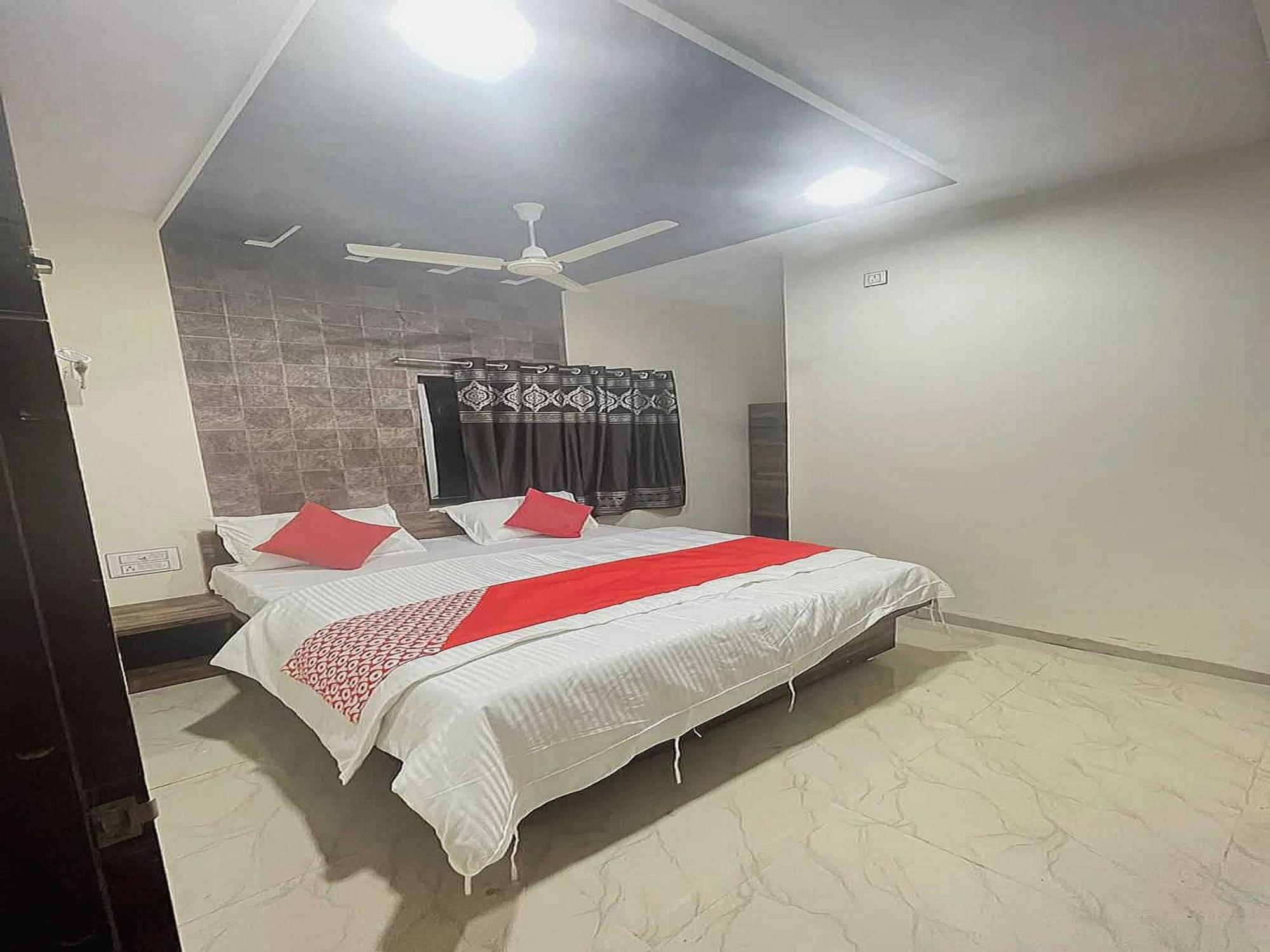 Hotel O Pravin Executive Gangapur  Kültér fotó